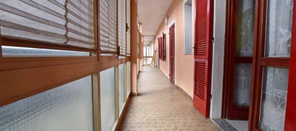 Дом с 9 комнатами в Рокка Чилье, Италия № 37799 22