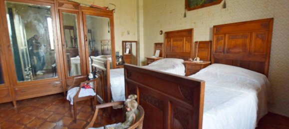 Дом с 9 комнатами в Рокка Чилье, Италия № 37799 29