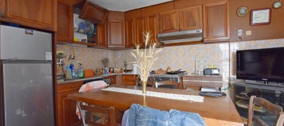 Дом с 9 комнатами в Рокка Чилье, Италия № 37799 11