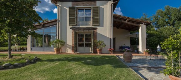 6 rooms House in Terranuova Bracciolini, Italy No. 122994 12