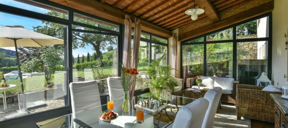 6 rooms House in Terranuova Bracciolini, Italy No. 122994 10