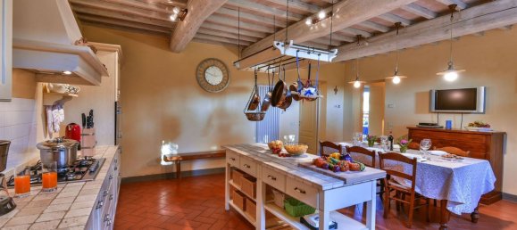 6 rooms House in Terranuova Bracciolini, Italy No. 122994 47