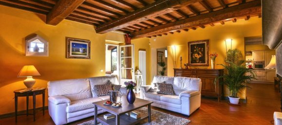 6 rooms House in Terranuova Bracciolini, Italy No. 122994 39