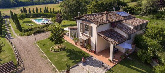 6 rooms House in Terranuova Bracciolini, Italy No. 122994 38