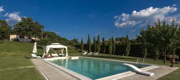 6 rooms House in Terranuova Bracciolini, Italy No. 122994 7