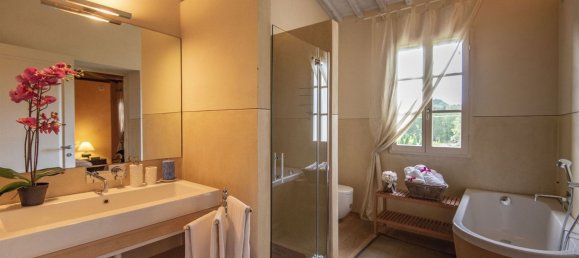 6 rooms House in Terranuova Bracciolini, Italy No. 122994 28