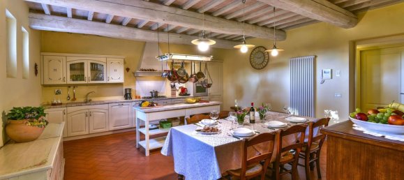6 rooms House in Terranuova Bracciolini, Italy No. 122994 48