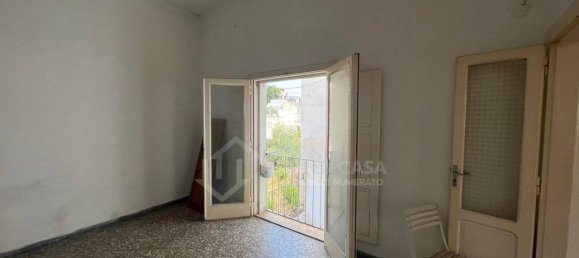 3 rooms House in Bari, Italy No. 89799 7