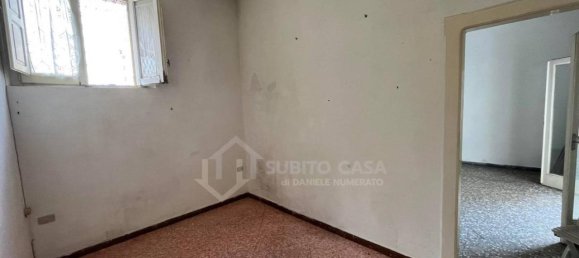 3 rooms House in Bari, Italy No. 89799 5
