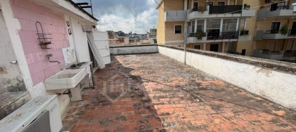 3 rooms House in Bari, Italy No. 89799 13