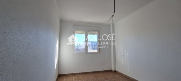 4 bedrooms House in Salinas, Spain No. 98649 15