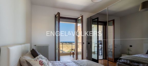 2-salle Appartement à Bari, Italy No. 287784 18