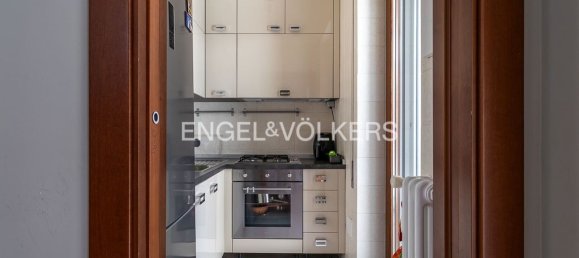 2-salle Appartement à Bari, Italy No. 287784 11