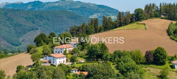 5 bedrooms House in Basque Autonomous Community, Spain No. 153800 7