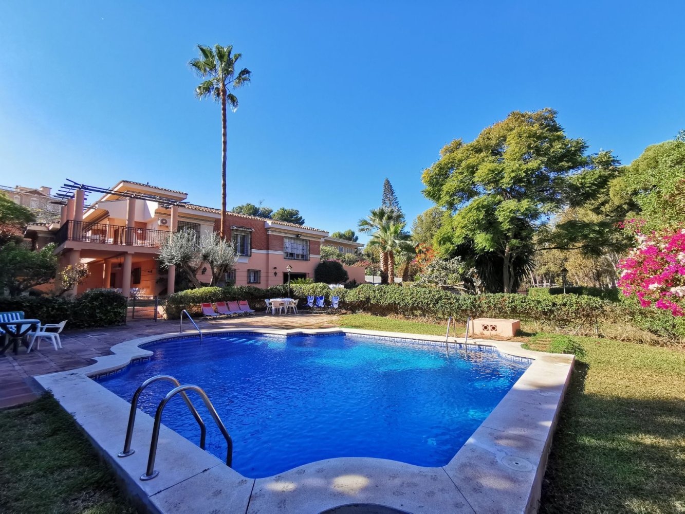 11 bedrooms Villa in Torremolinos, Spain No. 152085
