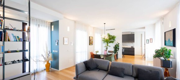 Квартира с 3 спальнями в Мельцо, Италия № 337502 7