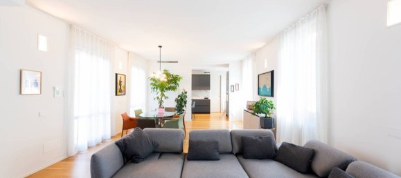 Квартира с 3 спальнями в Мельцо, Италия № 337502 6