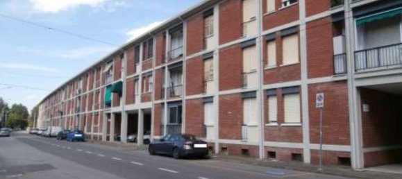 5 rooms Apartment in Bologna, Italy No. 310584 2