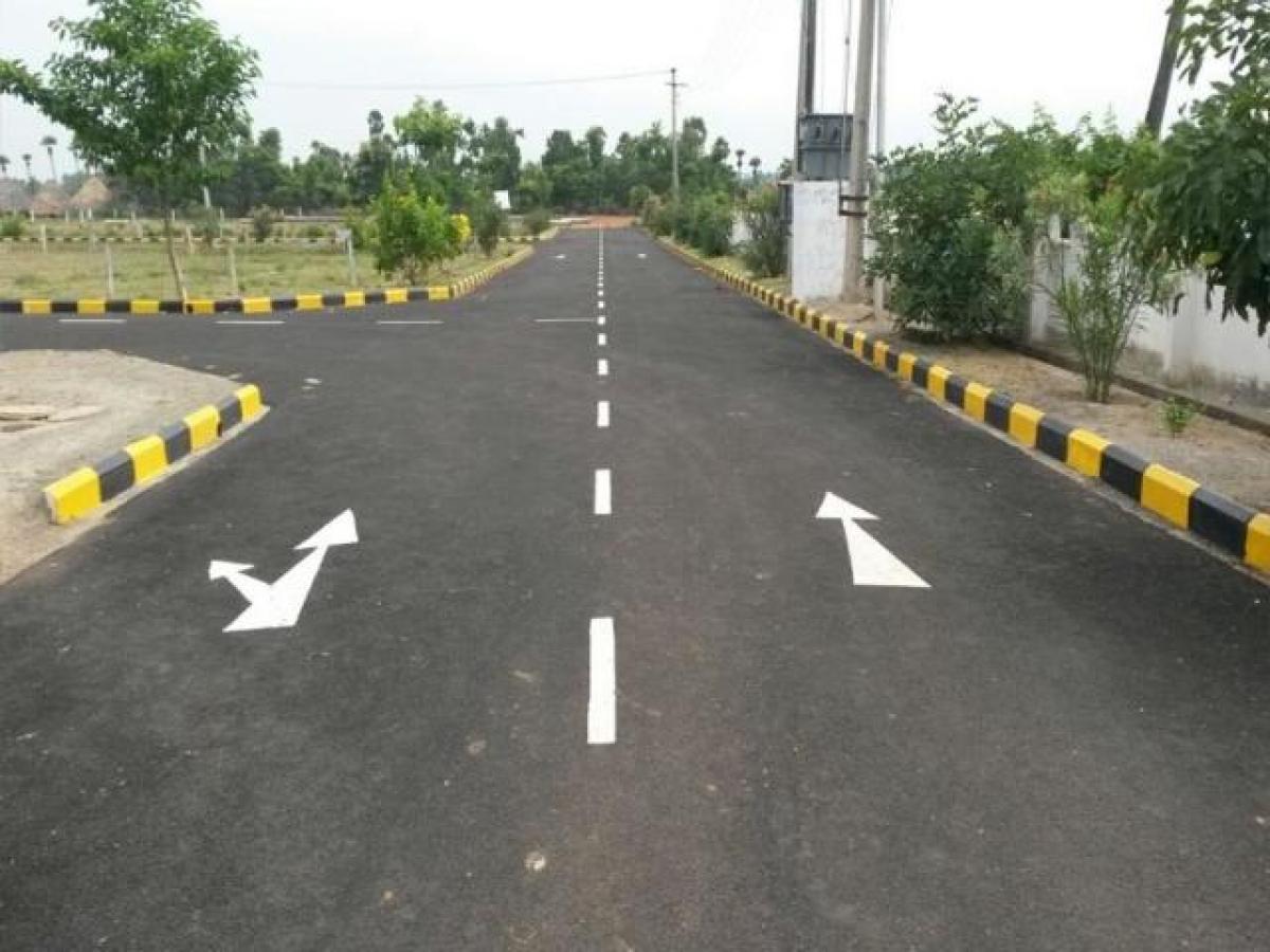  Land in Visakhapatnam, India No. 30828