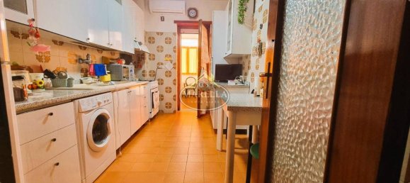 3 rooms Apartment in Rome, Italy No. 107255 8