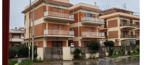 Apartamento de 4 habitaciónes en Ardea, Italy No. 204322 16
