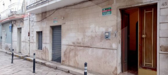 13 rooms Garage in San Paolo di Civitate, Italy No. 20518 10