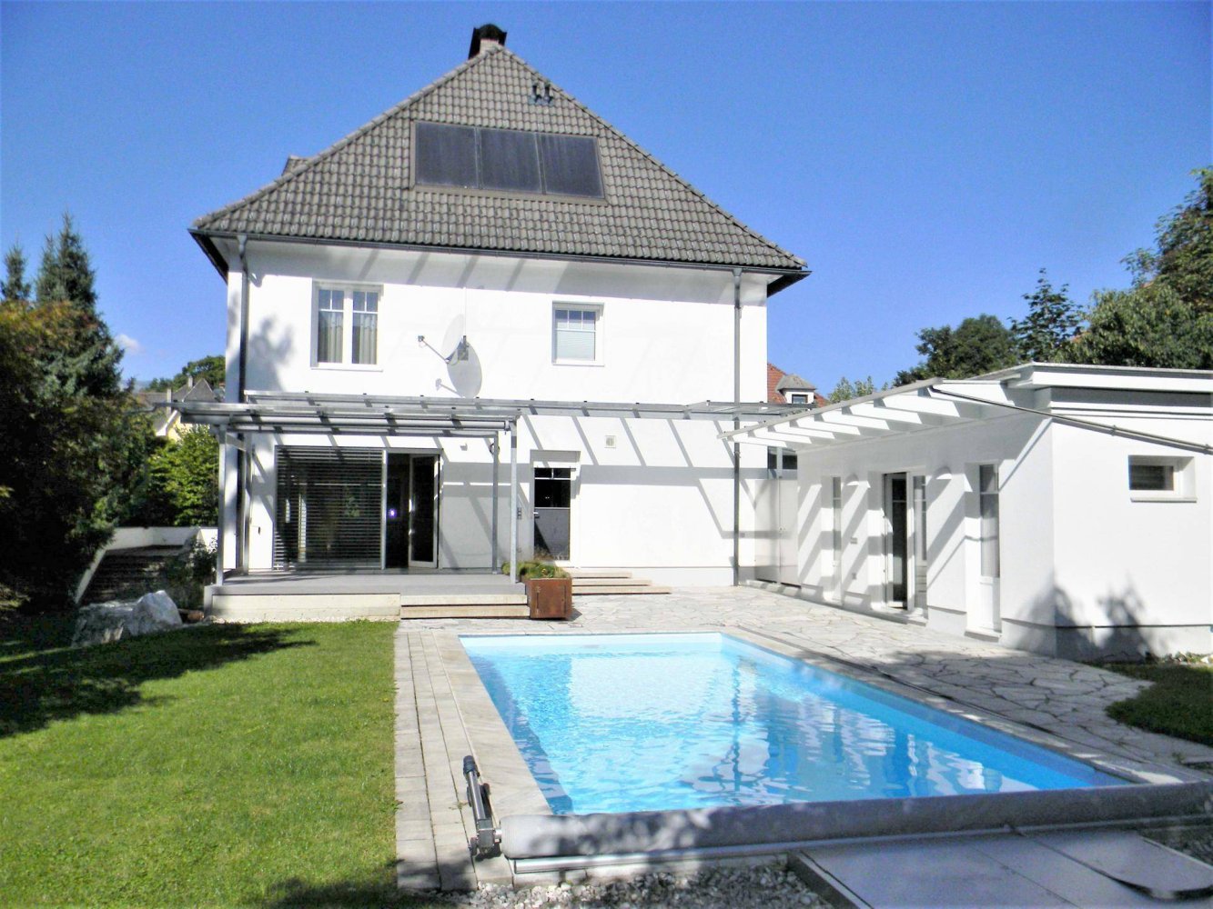 4 bedrooms Villa in Villach, Austria No. 95143