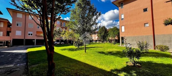 Квартира с 4 спальнями в Варесе, Италия № 361298 3