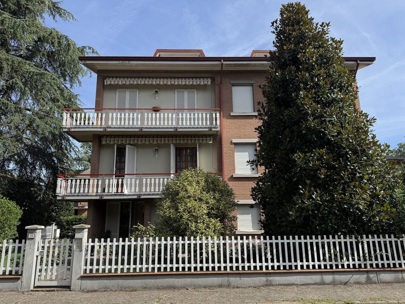 8 Schlafzimmer Wohnung in Reggio Emilia, Italy, Nr. 346703
