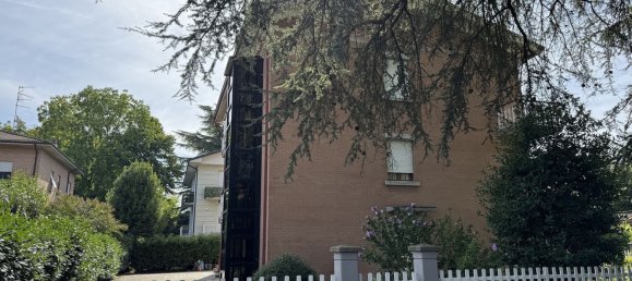 8 Schlafzimmer Wohnung in Reggio Emilia, Italy, Nr. 346703 8