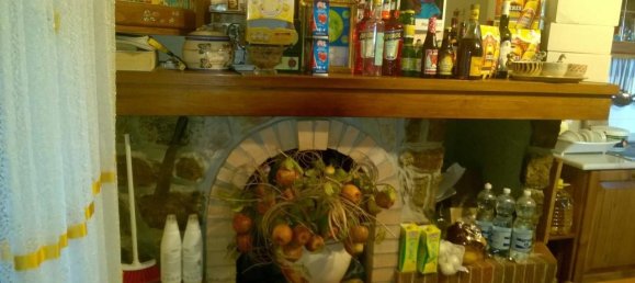 7 rooms House in Massa, Italy No. 104903 9