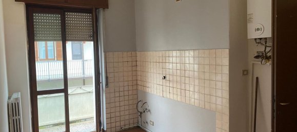 2 rooms Apartment in Seveso, Italy No. 237565 2