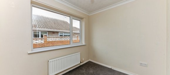 3 bedrooms Bungalow in Waltham, United Kingdom No. 1906 5