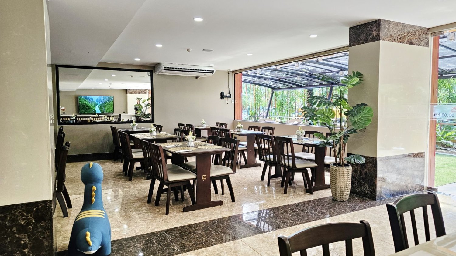 Квартира с 10 спальнями в Май Кхао, Таиланд № 73299