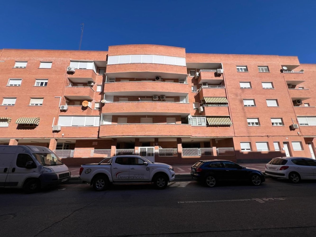 Apartamento de 2 dormitorios en Alcalá de Henares, Spain No. 233748