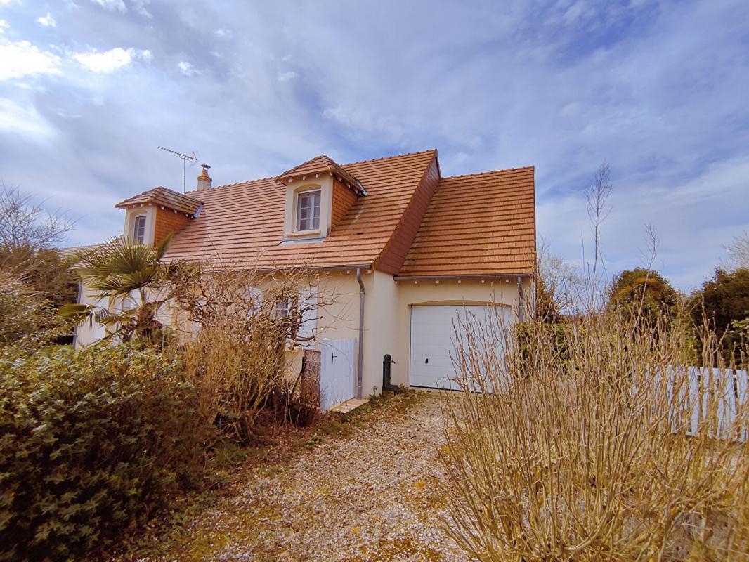 4 bedrooms House in Yzeures-sur-Creuse, France No. 241736