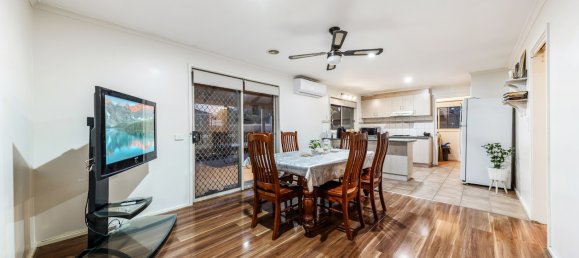 3 Schlafzimmer Haus in Cranbourne West, Australia, Nr. 376 10