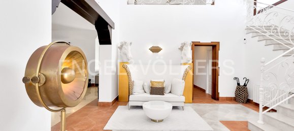 Villa de 5 dormitorios en Cádiz, Spain No. 26952 33