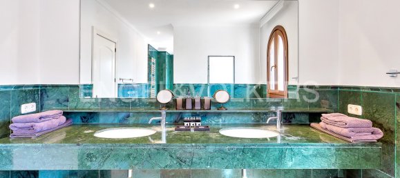 Villa de 5 dormitorios en Cádiz, Spain No. 26952 21