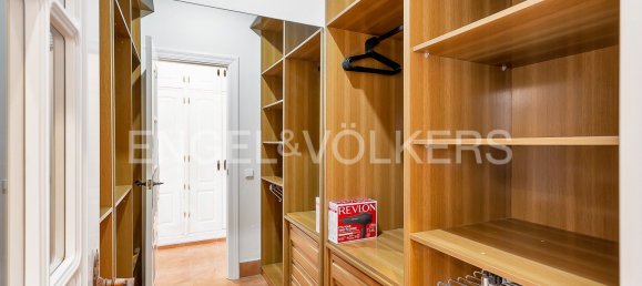 Villa de 5 dormitorios en Cádiz, Spain No. 26952 19