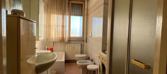 Квартира с 3 комнатами в Кремона, Италия № 193718 13