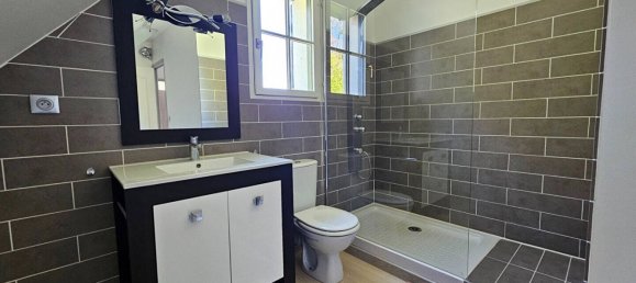 3 Schlafzimmer Haus in Lamorlaye, France, Nr. 74792 8