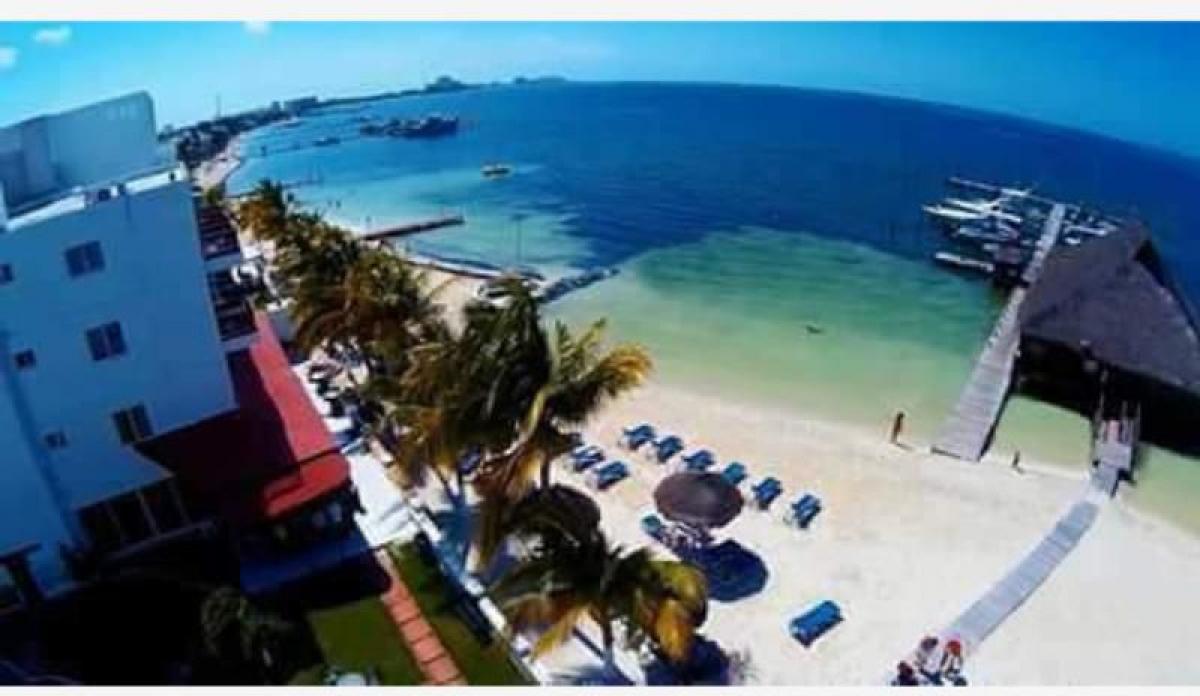 Здание в Юкатана, Мексика № 200395