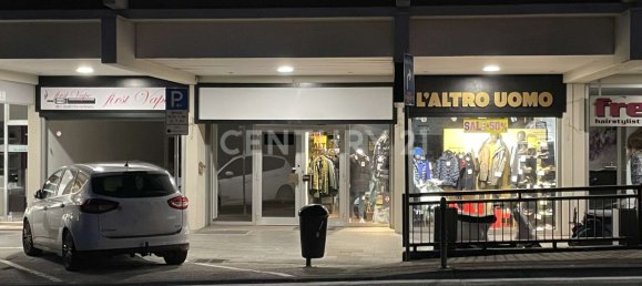 150m² Commercial property in Bergisch Gladbach, Germany No. 11341 2