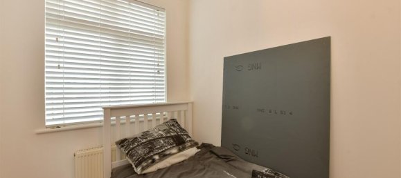 3 bedrooms House in Walthamstow, United Kingdom No. 4002 4