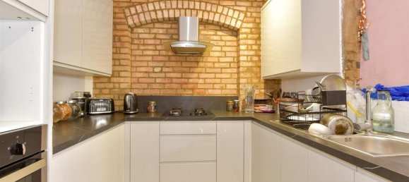 3 bedrooms House in Walthamstow, United Kingdom No. 4002 5