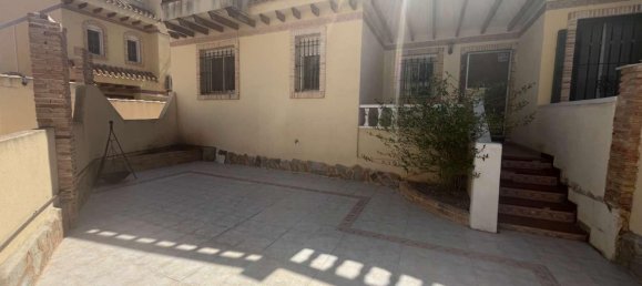 2 Schlafzimmer Haus in Alicante, Spain, Nr. 182002 3