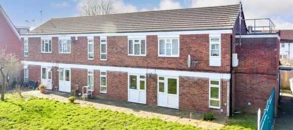 Studio in Essex, United Kingdom No. 4186 2