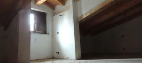 3-salle Duplex à Mortara, Italy No. 180051 7