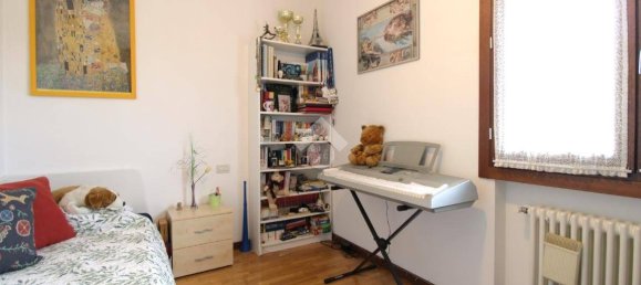 Apartamento de 3 dormitorios en Montecchio Maggiore, Italy No. 293852 25